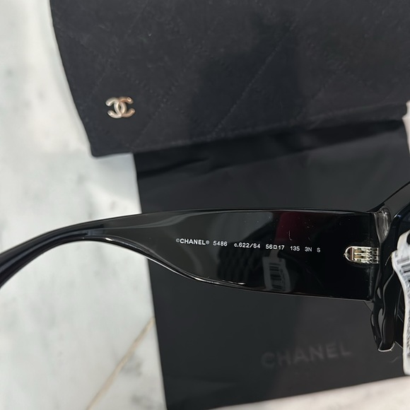 BNWT ? authentic Chanel Sunglasses main image 4